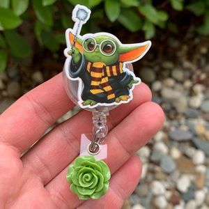 Star Wars Jedi Baby Yoda Mandolarian retractable Badge Holder